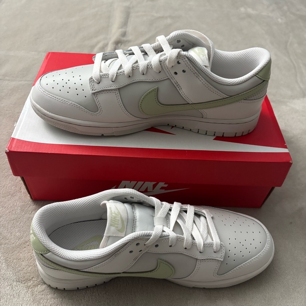 NIB Nike Wmns Dunk Low Phantom Olive Aura Women Casual Shoes Sneakers - Picture 3 of 6